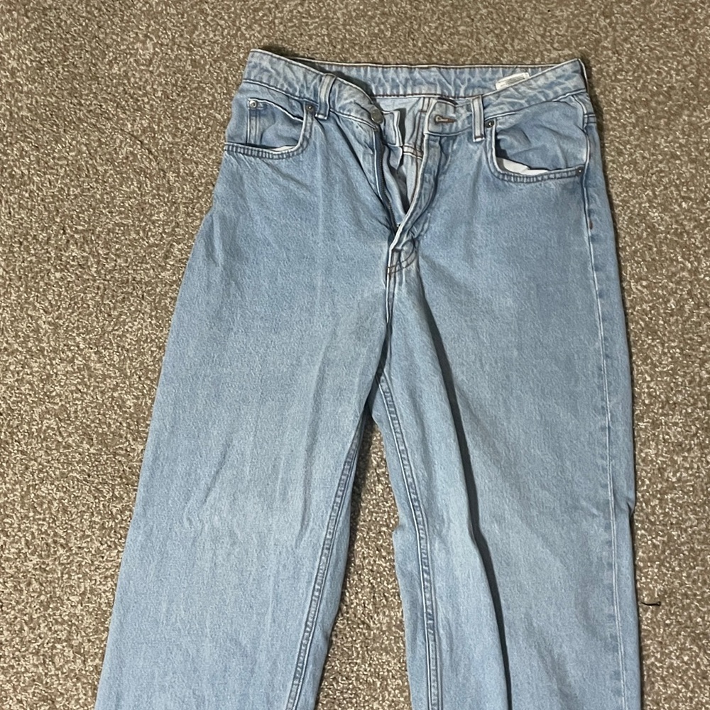 Briefly worn blue  90s style wide leg jeans size 4 (us)